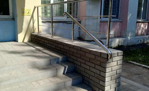Ограждение крыльца и пандуса
